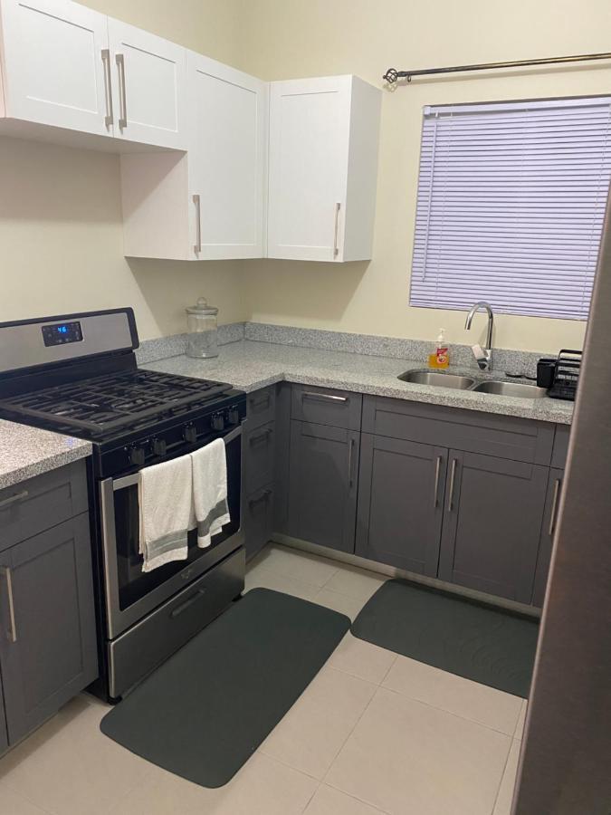 Natalia'S Sweet Oasis Apartment Lucea Exterior photo