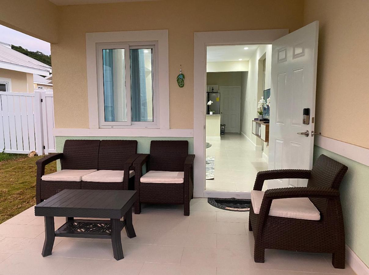 Natalia'S Sweet Oasis Apartment Lucea Exterior photo